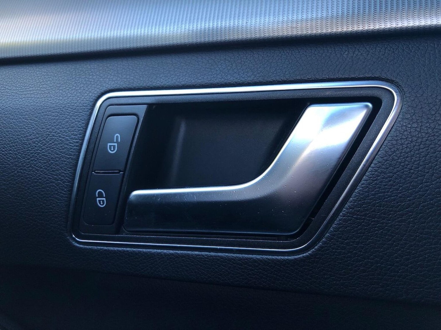 Used Mercedes-Benz E Class 2015 for sale - 76924604: Photo 30