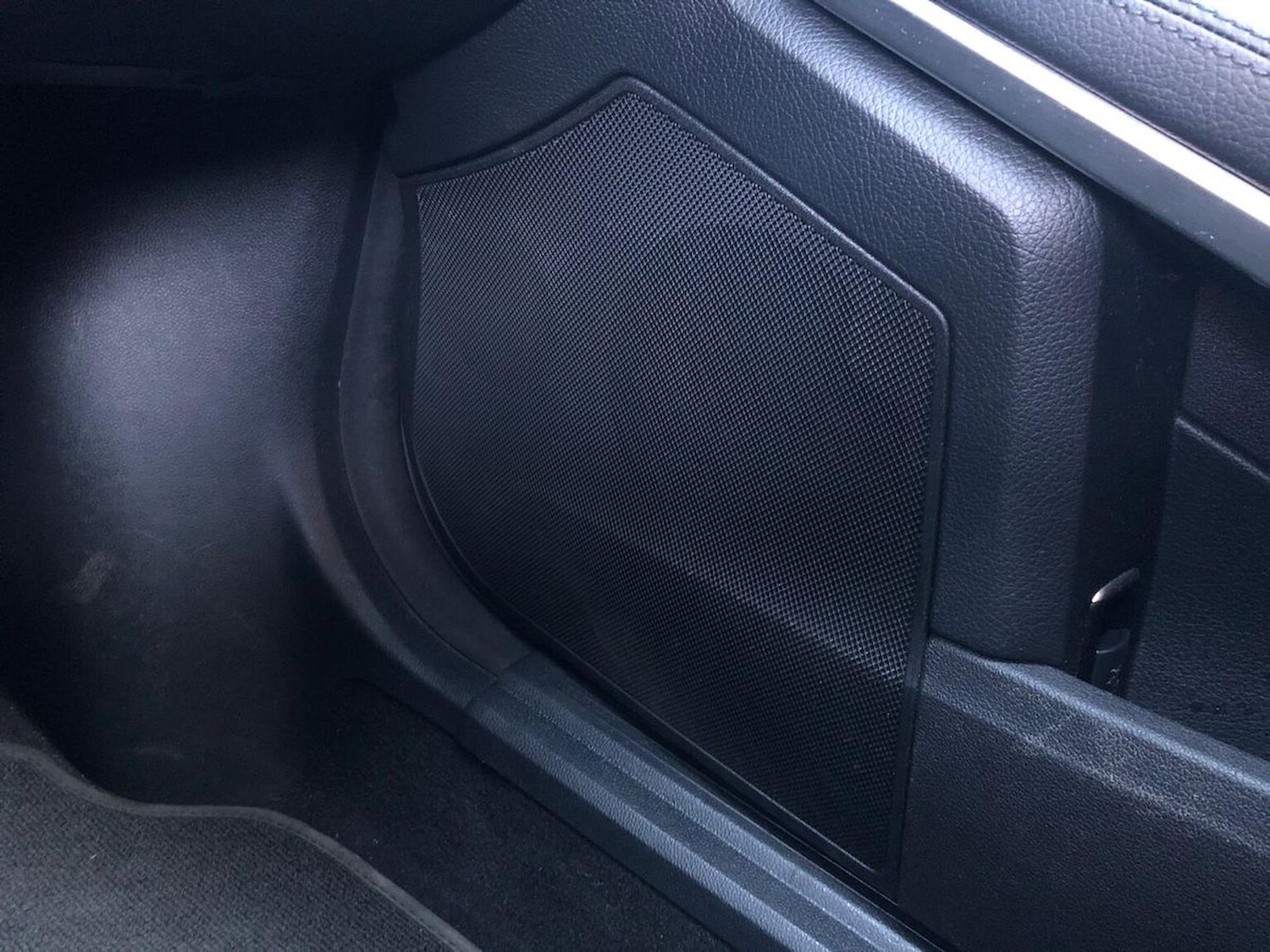 Used Mercedes-Benz E Class 2015 for sale - 76924604: Photo 31