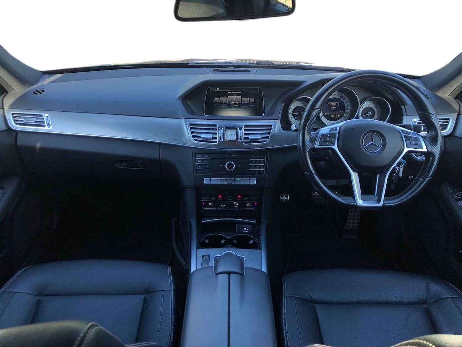 Used Mercedes-Benz E Class 2015 for sale - 76924604: Photo 8