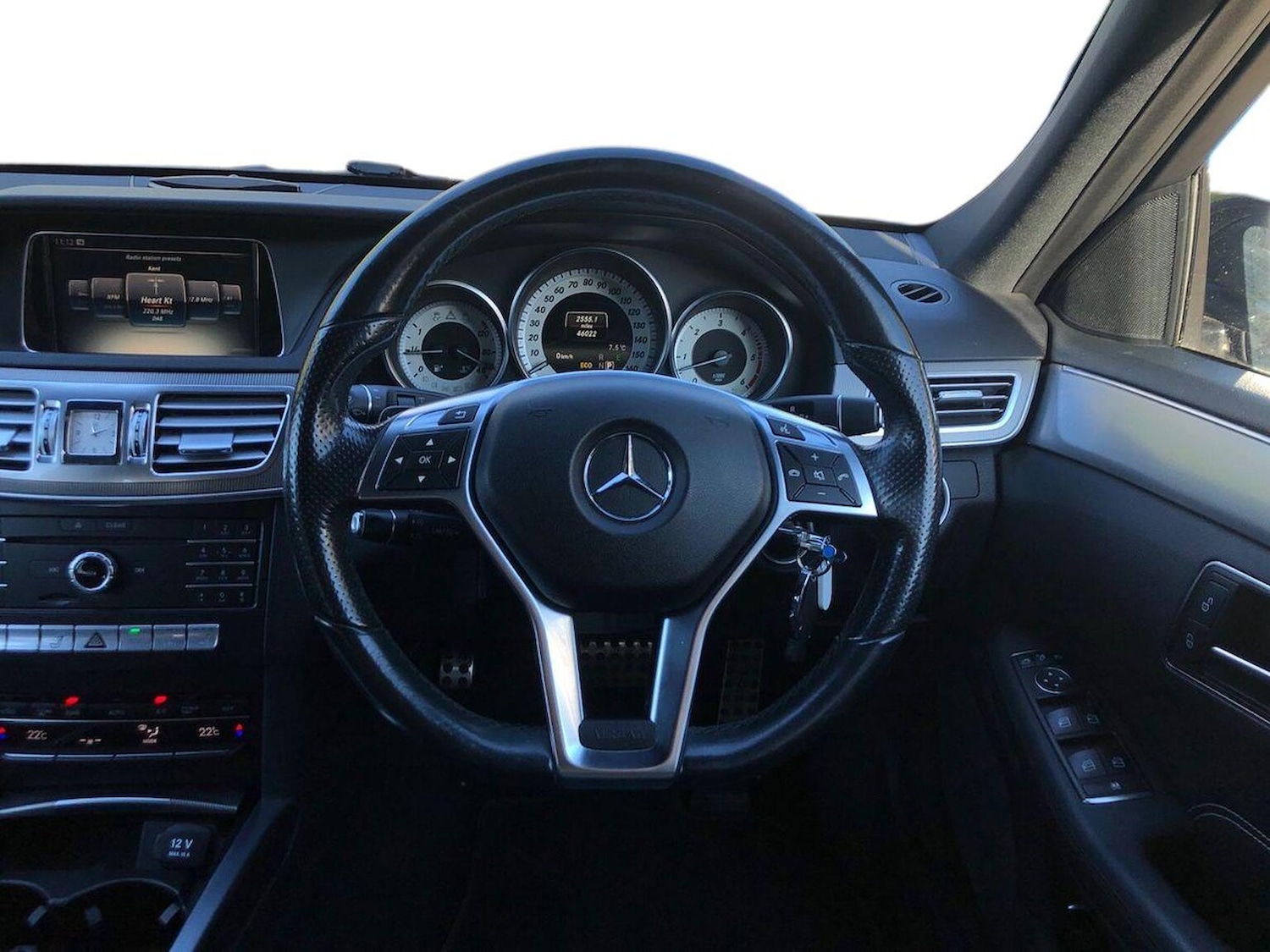 Used Mercedes-Benz E Class 2015 for sale - 76924604: Photo 9