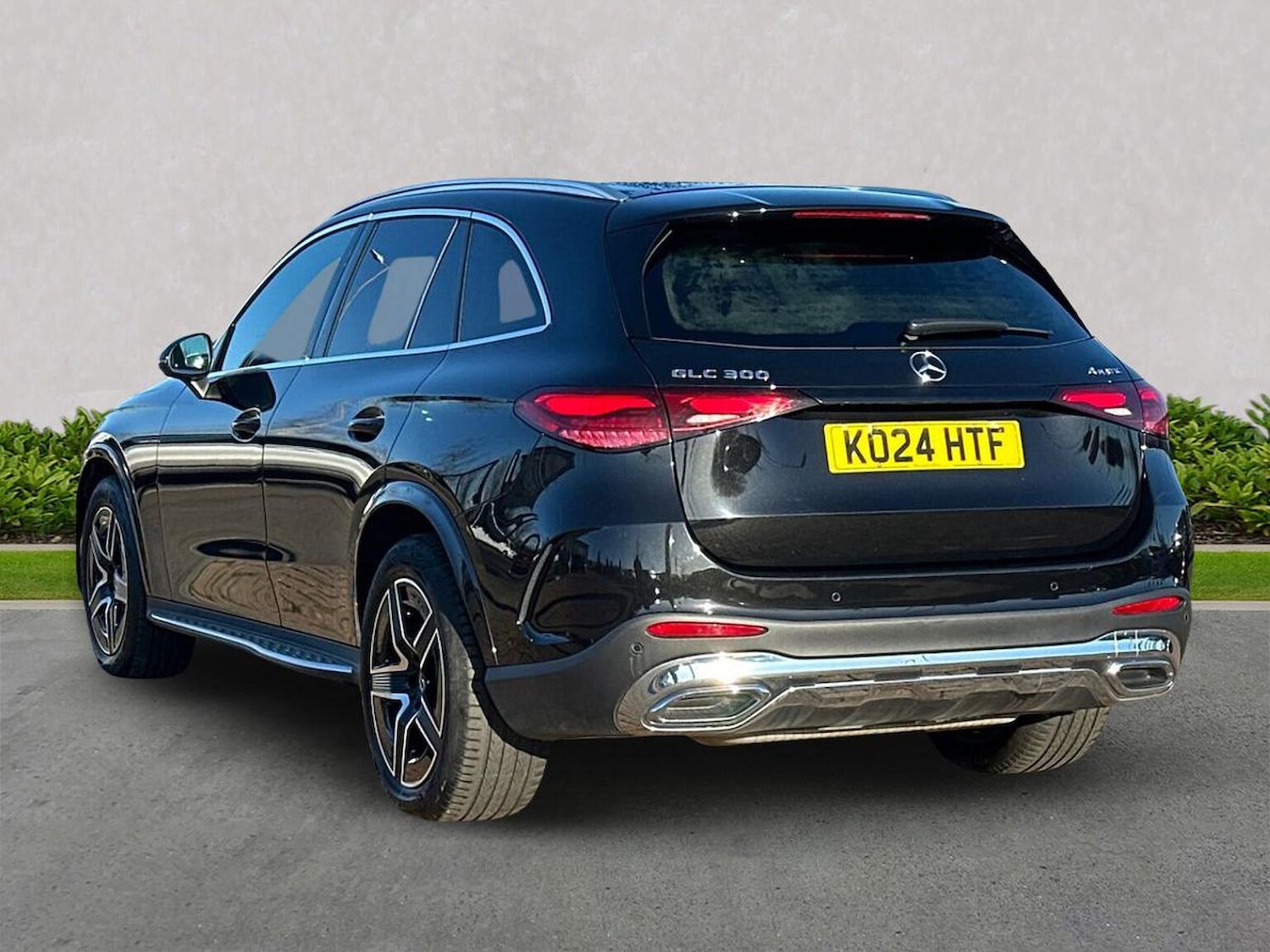 Used Mercedes-Benz GLC 2024 for sale - 76911217: Photo 2