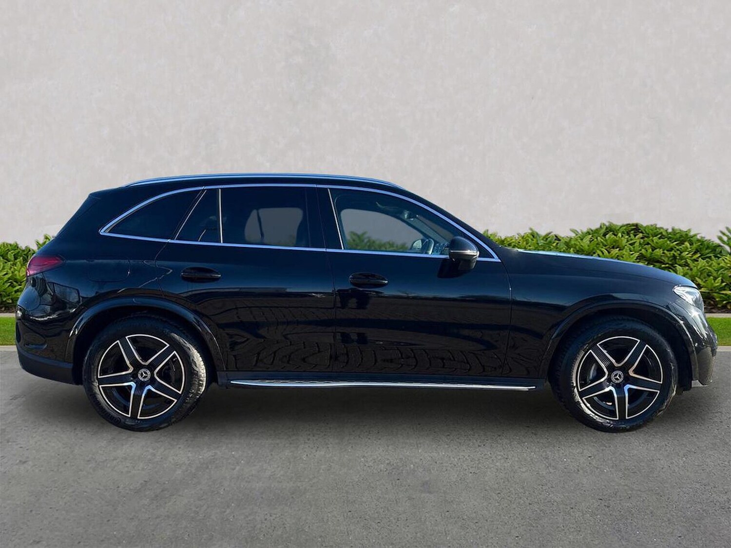 Used Mercedes-Benz GLC 2024 for sale - 76911217: Photo 3