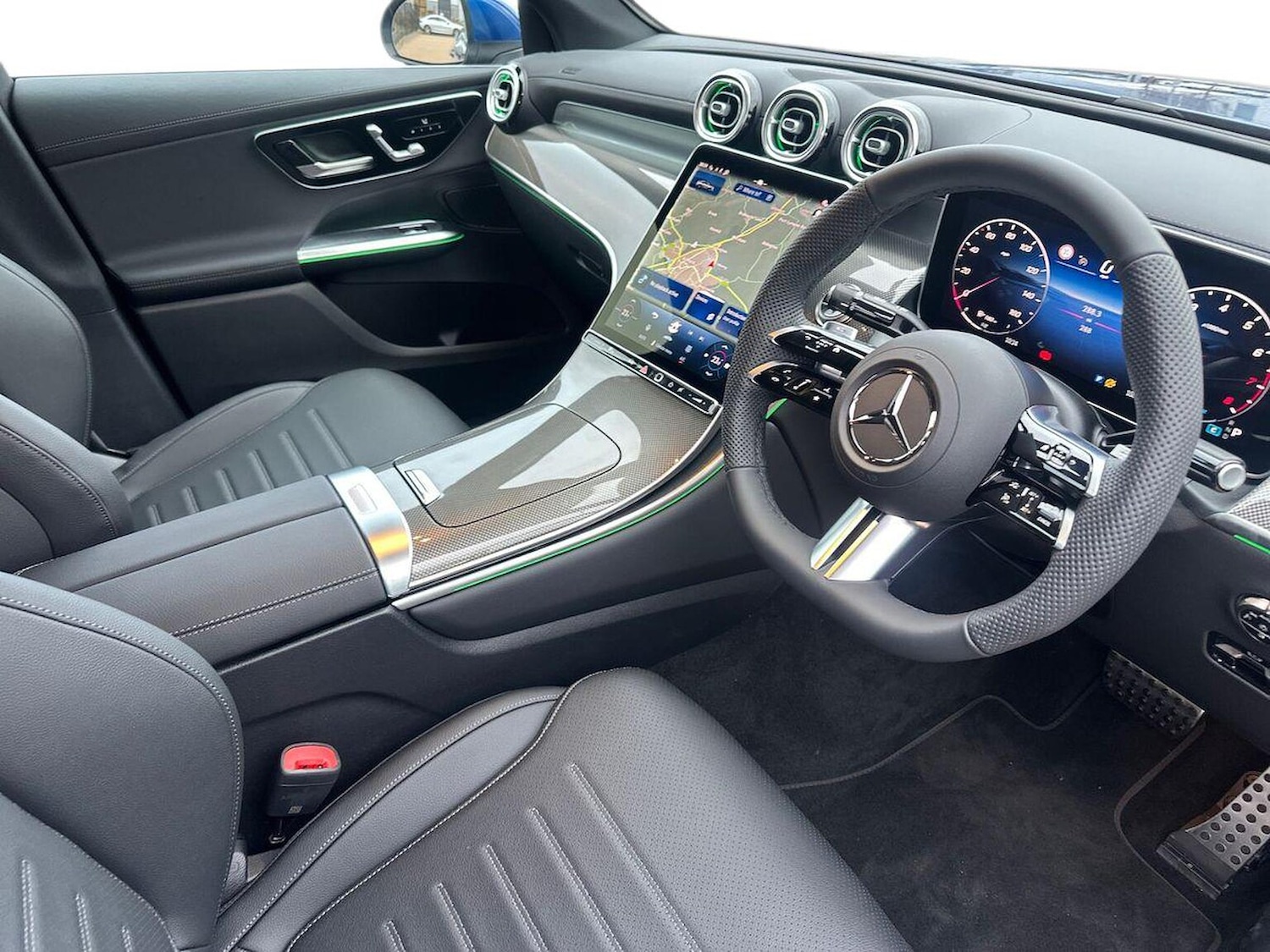 Used Mercedes-Benz GLC 2025 for sale - 76924603: Photo 15