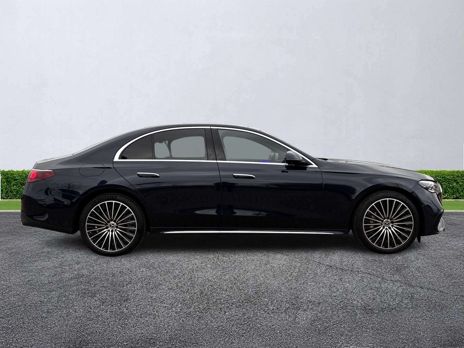 Used Mercedes-Benz E Class 2024 for sale - 78121870: Photo 3