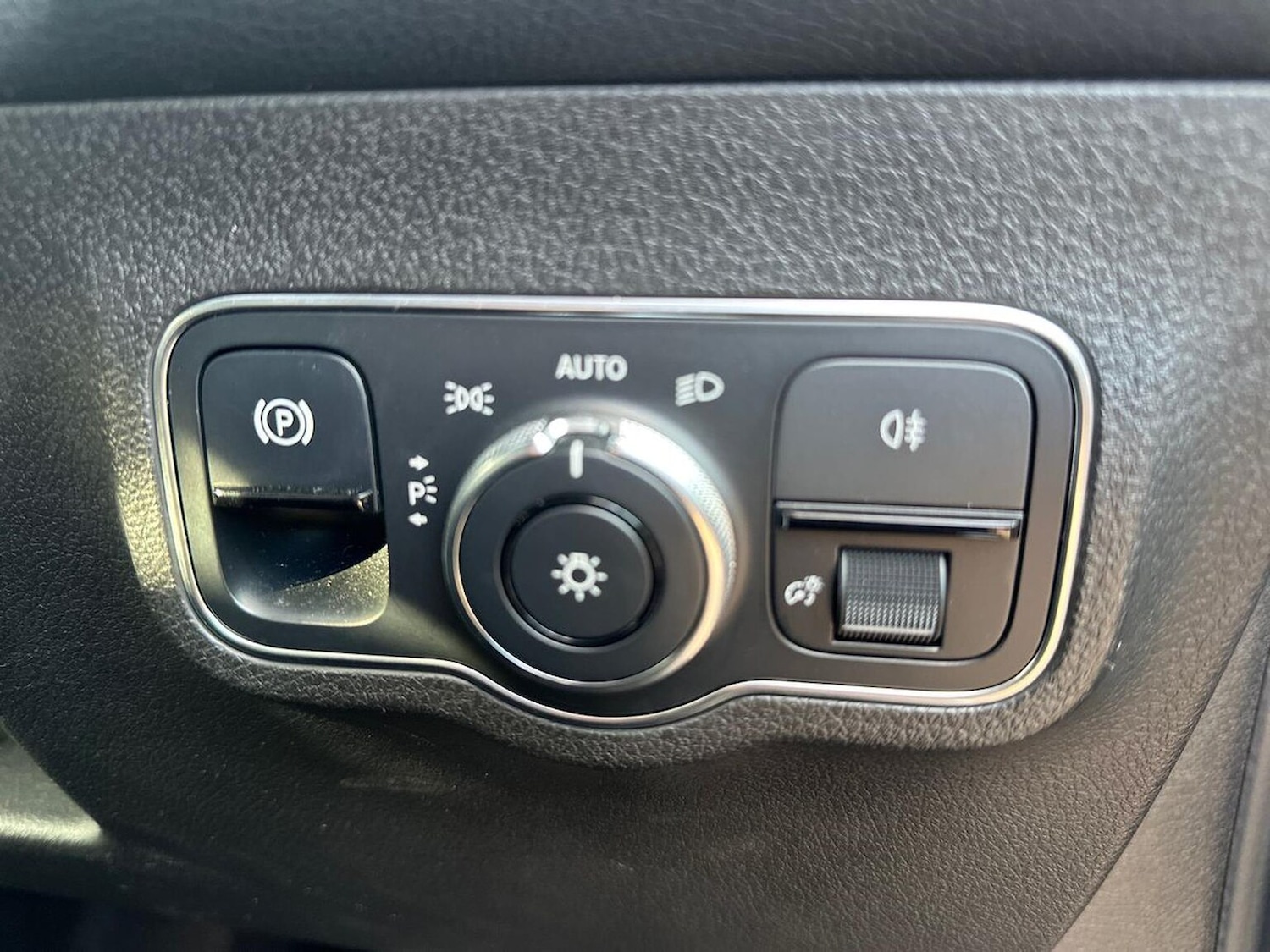 Used Mercedes-Benz GLB 2020 for sale - 76347067: Photo 22