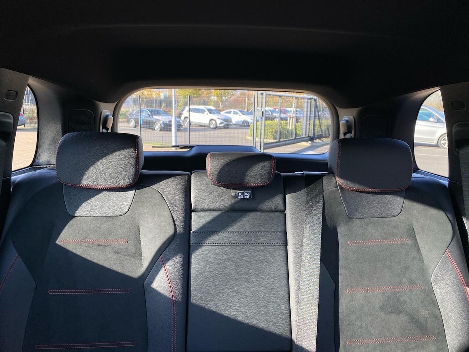 Used Mercedes-Benz GLB 2024 for sale - 76374351: Photo 40