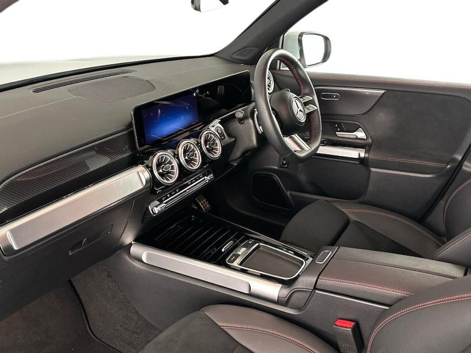 Used Mercedes-Benz GLB 2024 for sale - 76374351: Photo 5