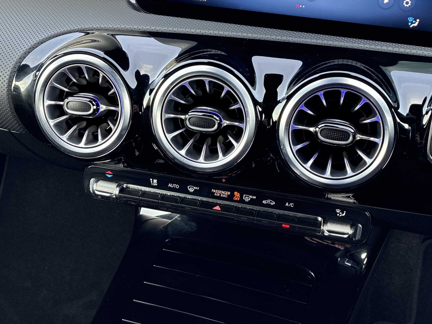 Used Mercedes-Benz CLA 2025 for sale - 78194039: Photo 12