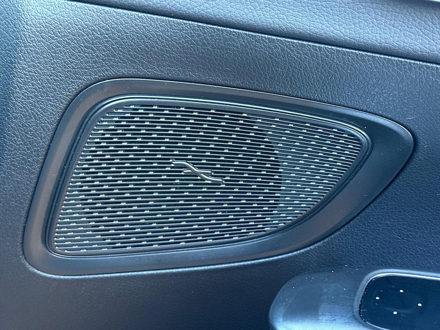 Used Mercedes-Benz C Class 2022 for sale - 77028090: Photo 31