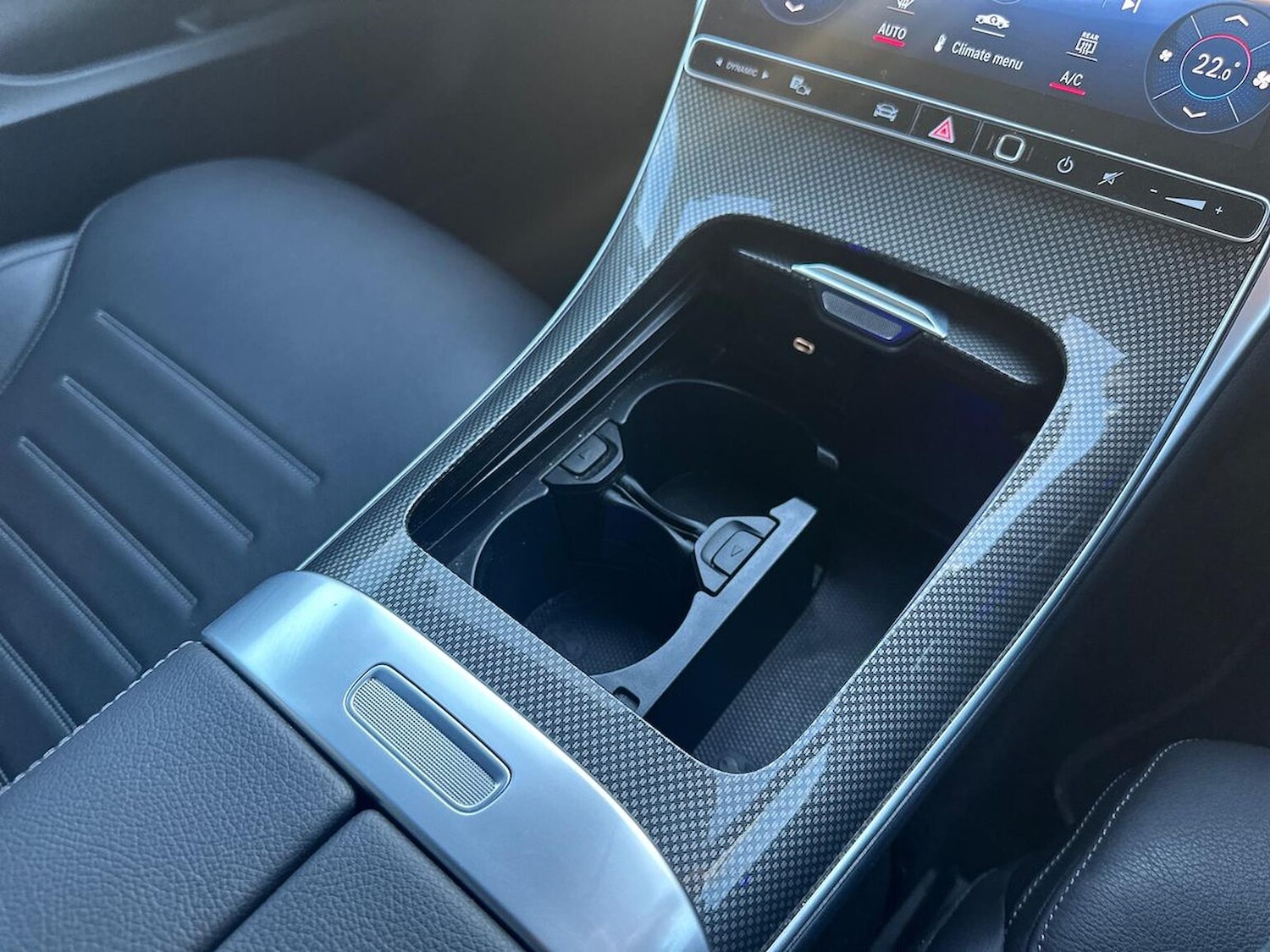 Used Mercedes-Benz C Class 2022 for sale - 77028090: Photo 32