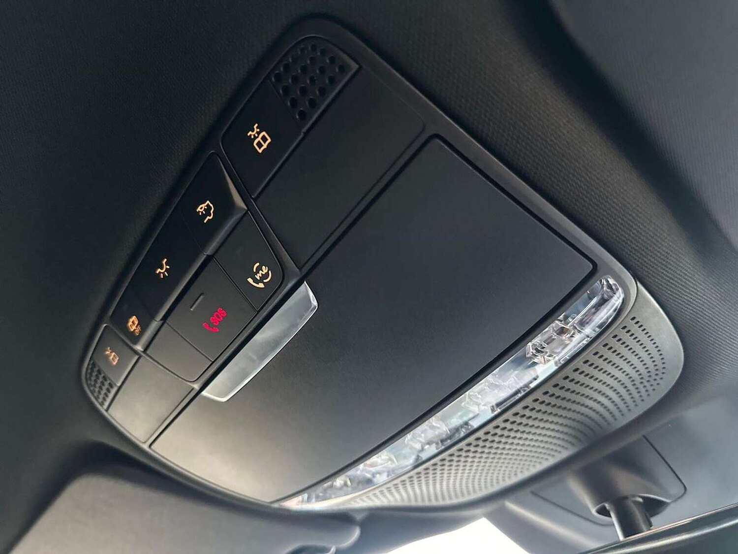 Used Mercedes-Benz EQC 2022 for sale - 77688034: Photo 16