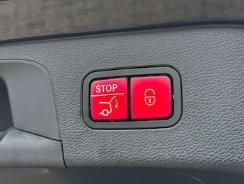 Used Mercedes-Benz EQC 2022 for sale - 77688034: Photo