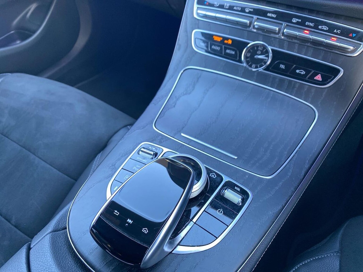 Used Mercedes-Benz E Class 2020 for sale - 77028106: Photo 25