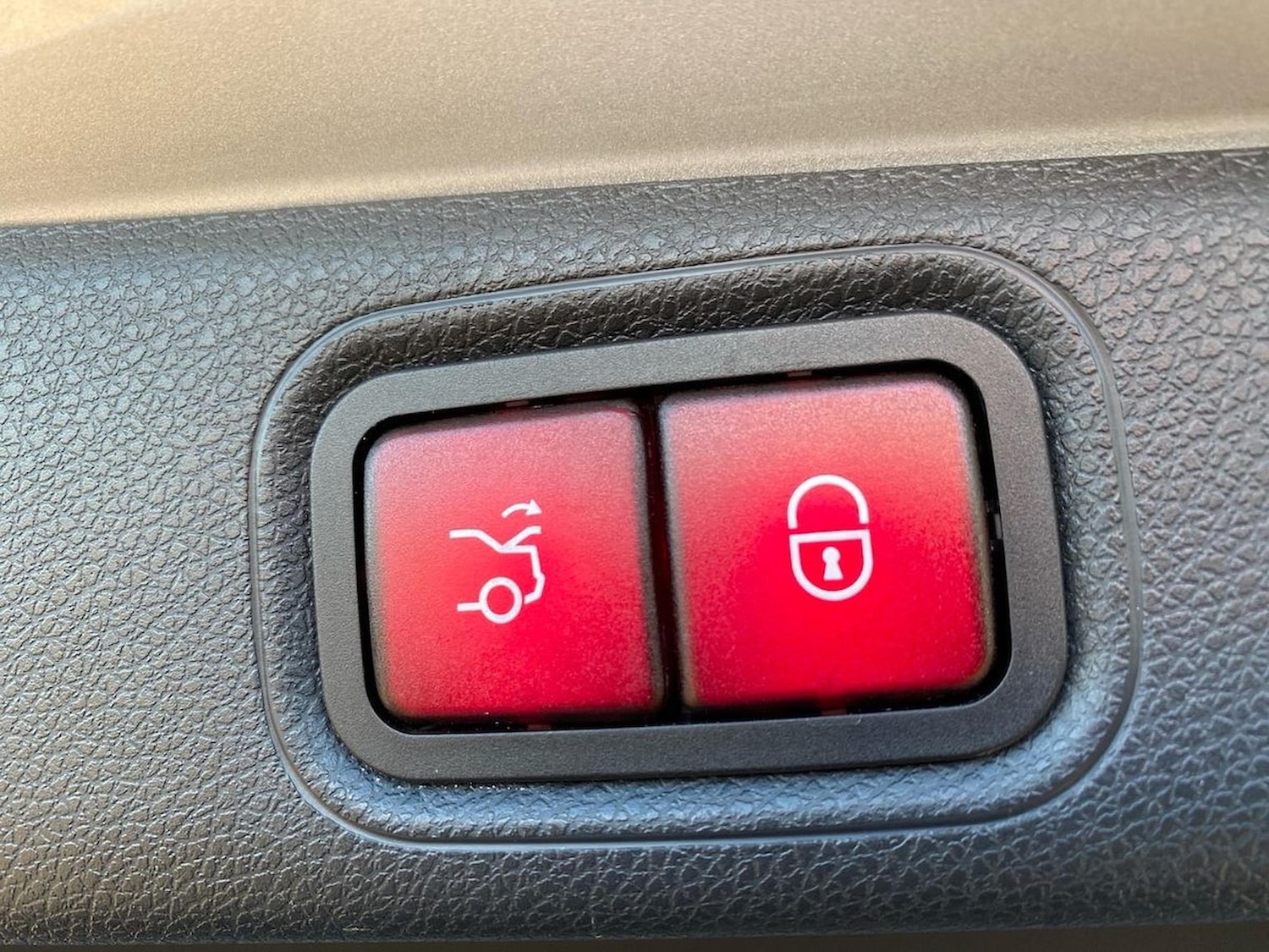 Used Mercedes-Benz E Class 2020 for sale - 77028106: Photo 39