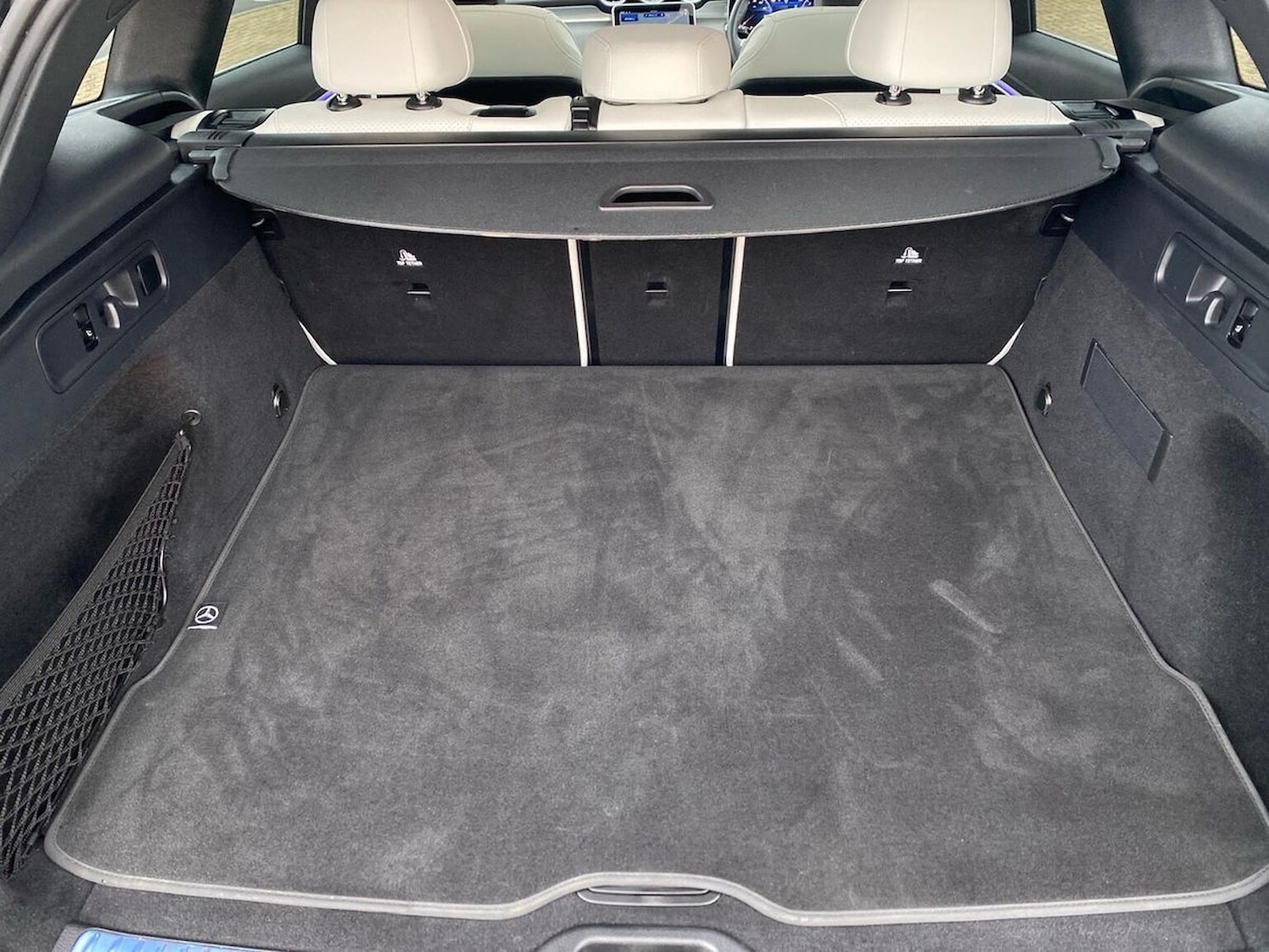 Used Mercedes-Benz GLC 2024 for sale - 77028104: Photo 17