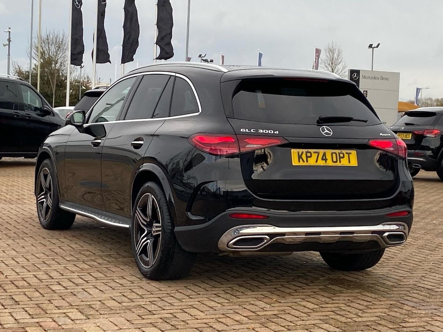 Used Mercedes-Benz GLC 2024 for sale - 77028104: Photo 2