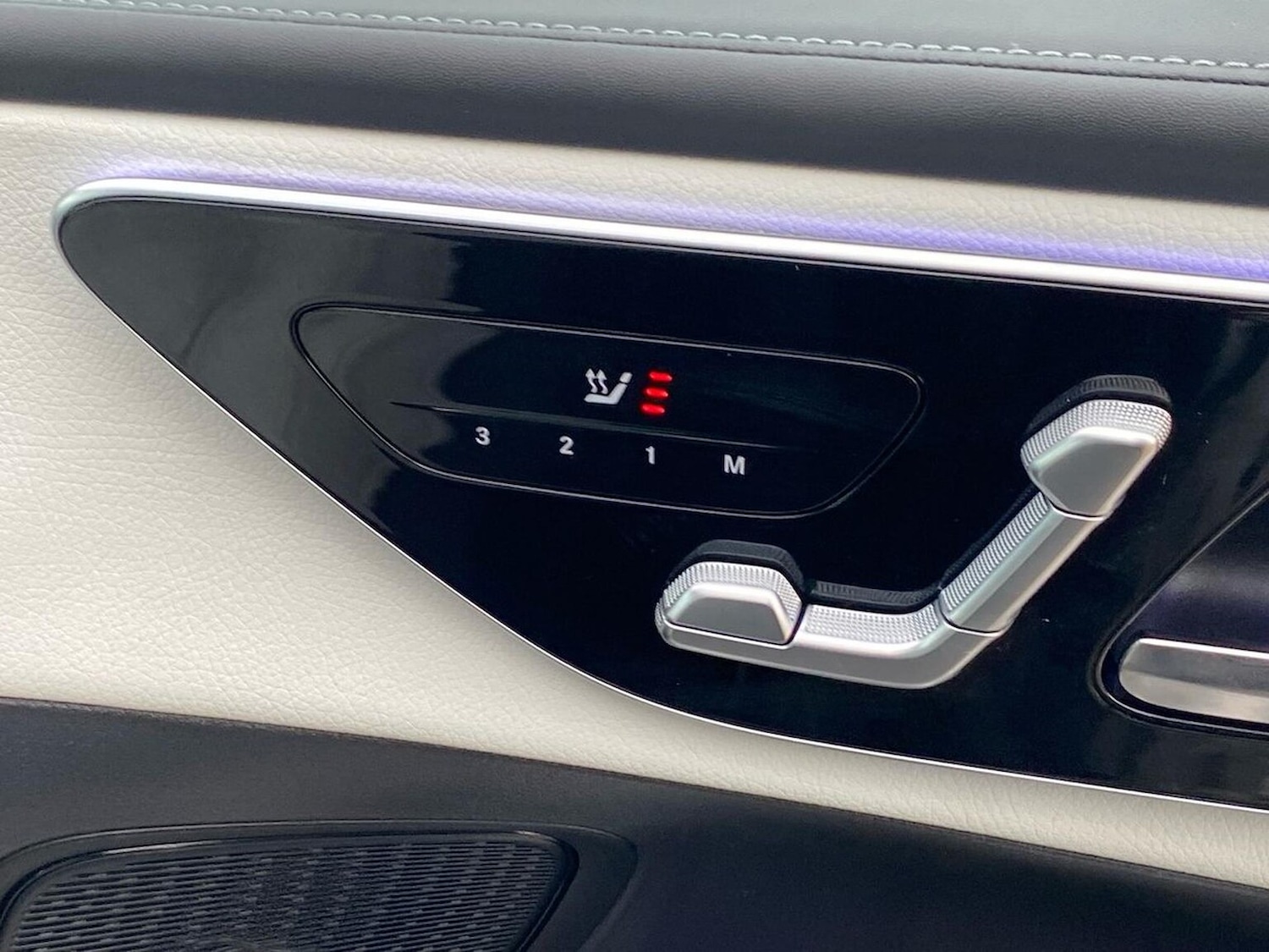 Used Mercedes-Benz GLC 2024 for sale - 77028104: Photo 30