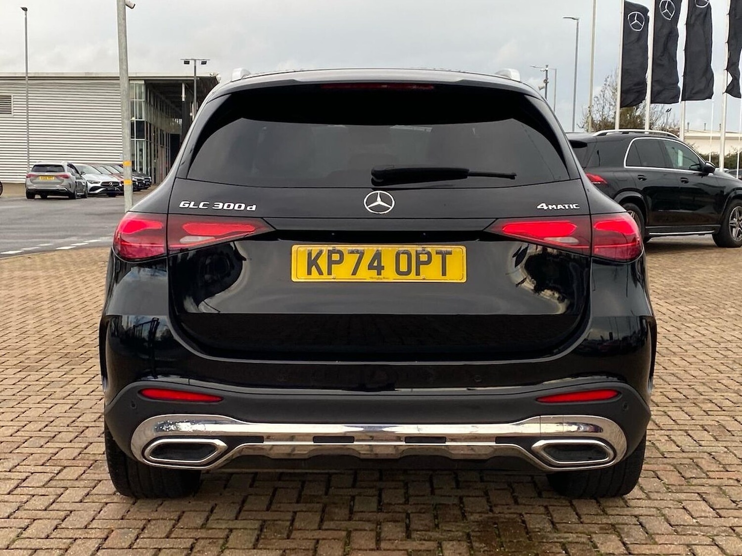 Used Mercedes-Benz GLC 2024 for sale - 77028104: Photo 4