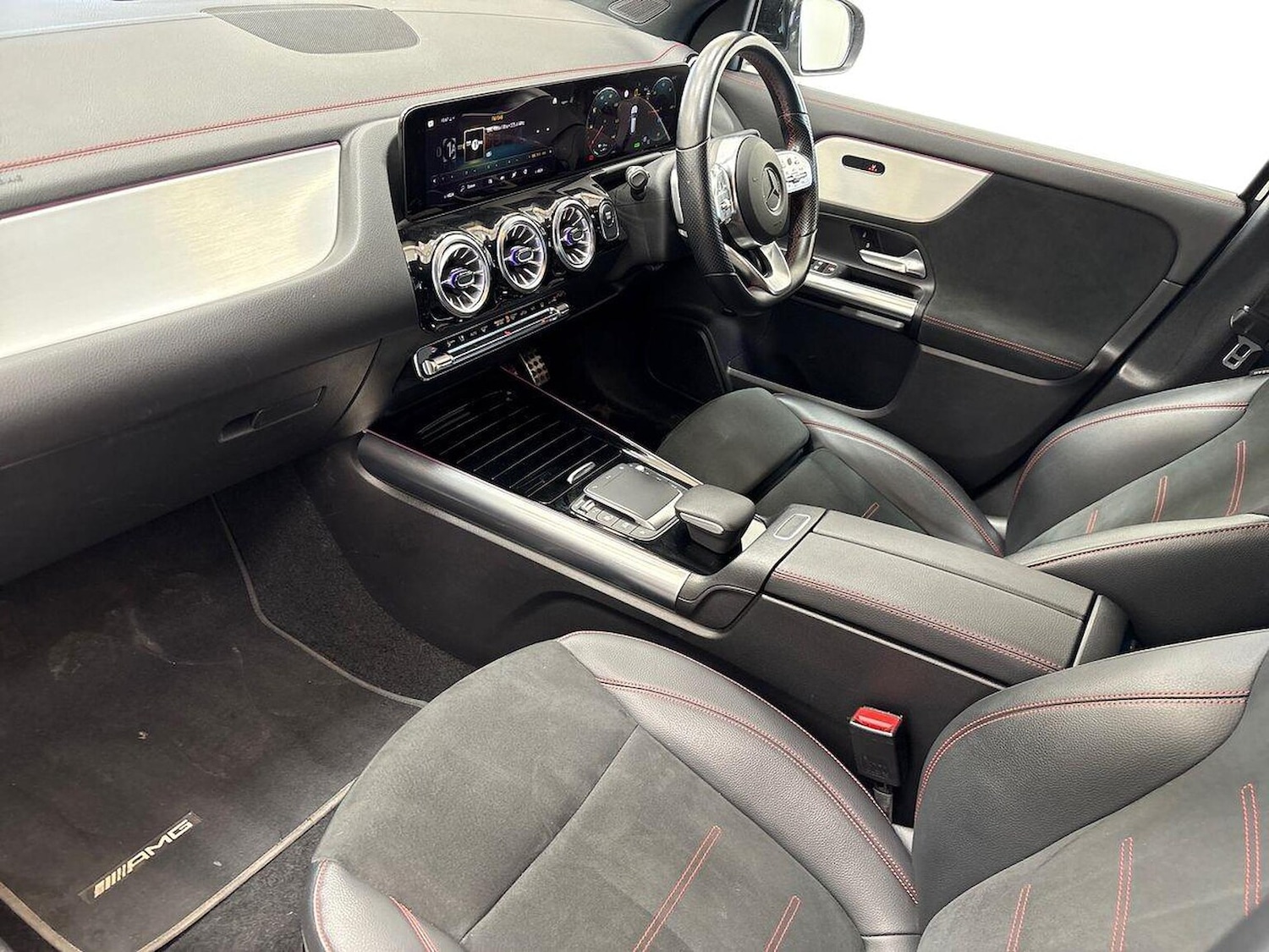 Used Mercedes-Benz EQA 2022 for sale - 76565476: Photo 5