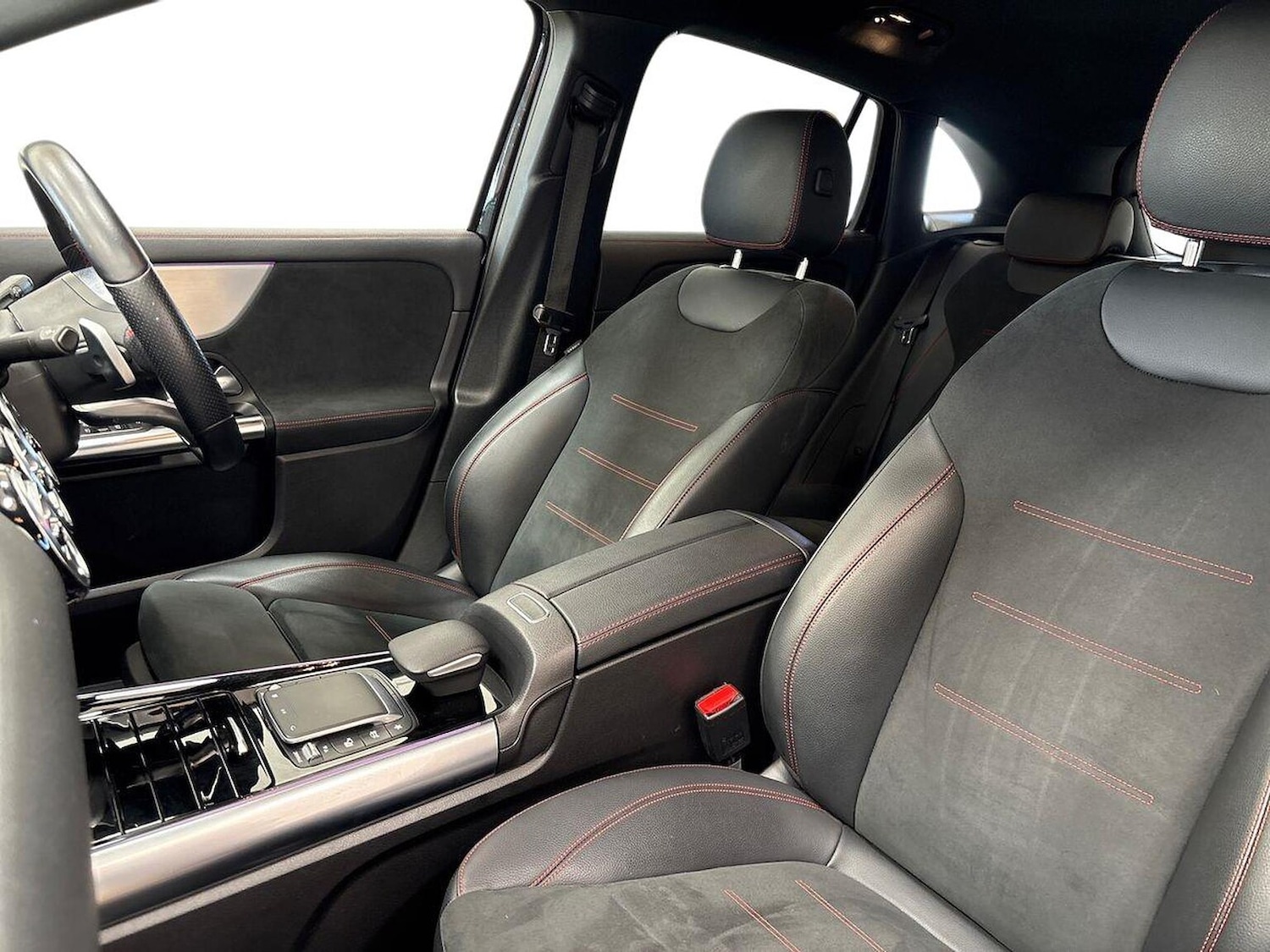 Used Mercedes-Benz EQA 2022 for sale - 76565476: Photo 6