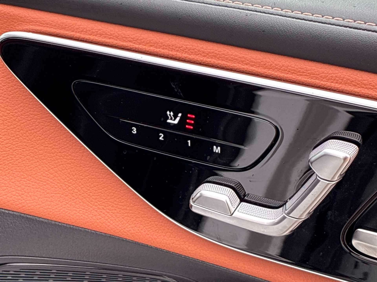 Used Mercedes-Benz GLC 2023 for sale - 78121905: Photo 24