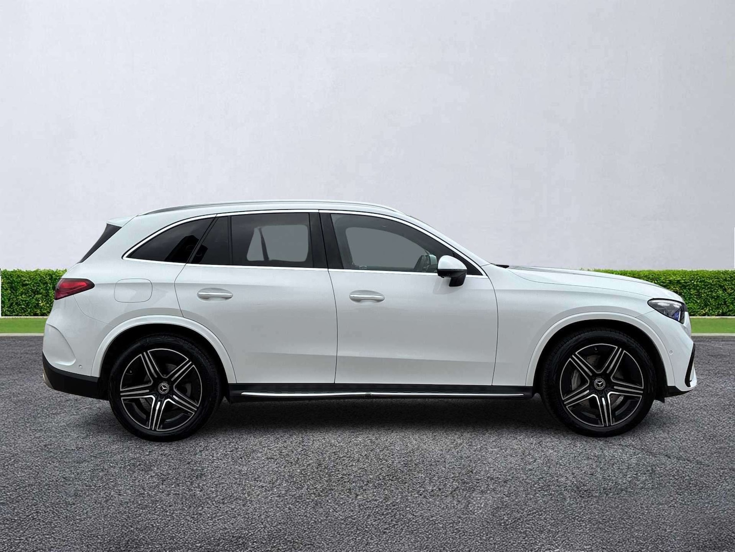 Used Mercedes-Benz GLC 2023 for sale - 78121905: Photo 3