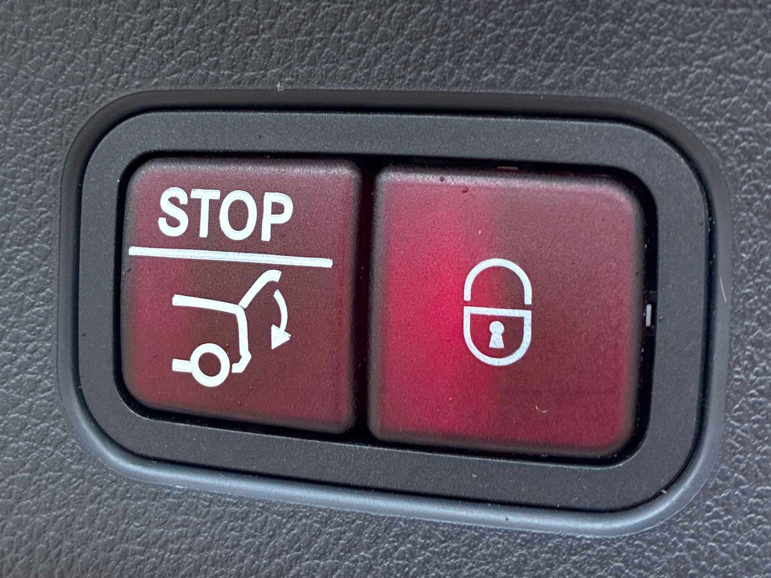 Used Mercedes-Benz GLC 2023 for sale - 78121905: Photo 35