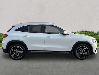 Used Mercedes-Benz GLA 2023 for sale - 79360012: Photo