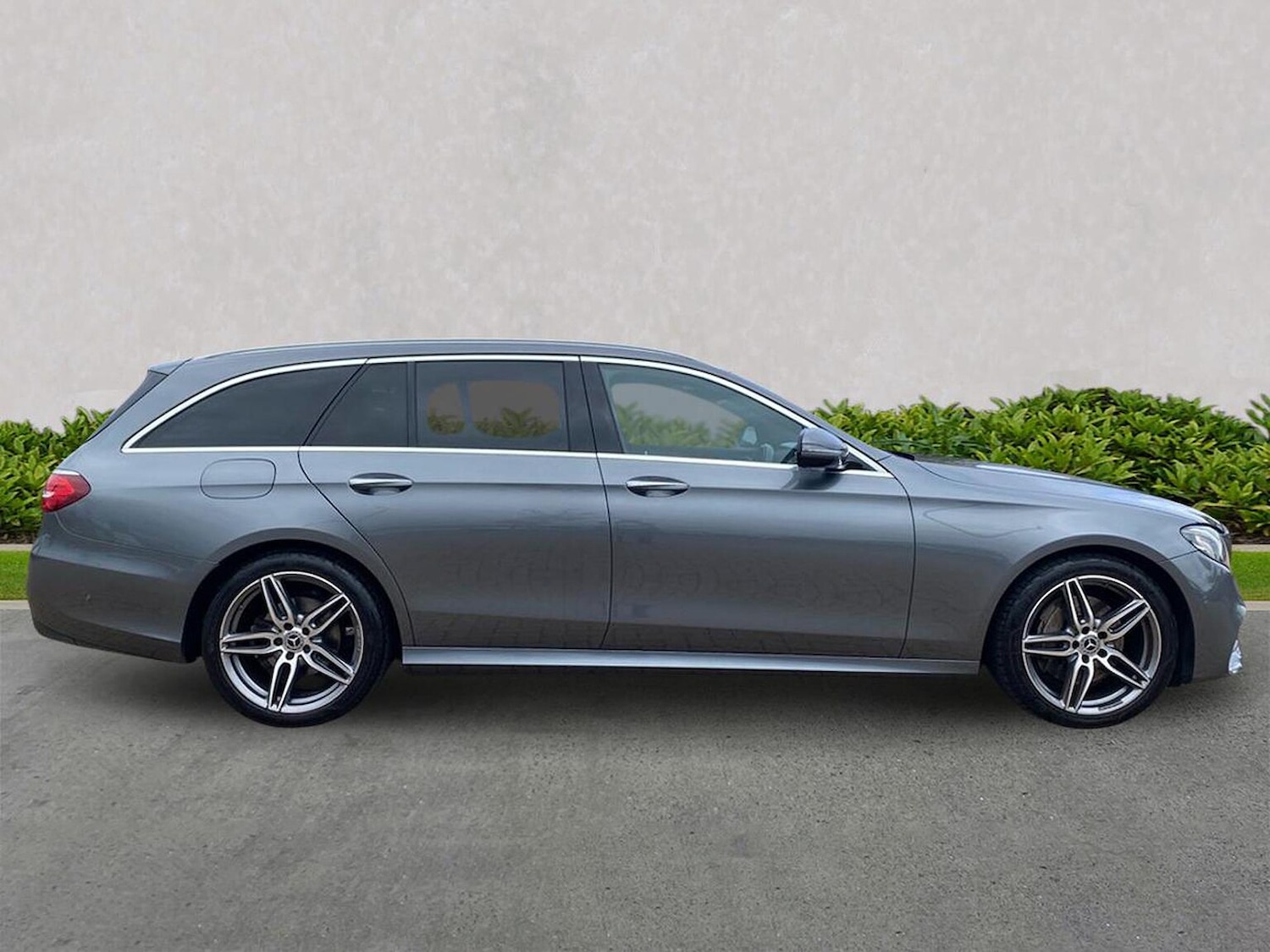 Used Mercedes-Benz E Class 2019 for sale - 76292970: Photo 3