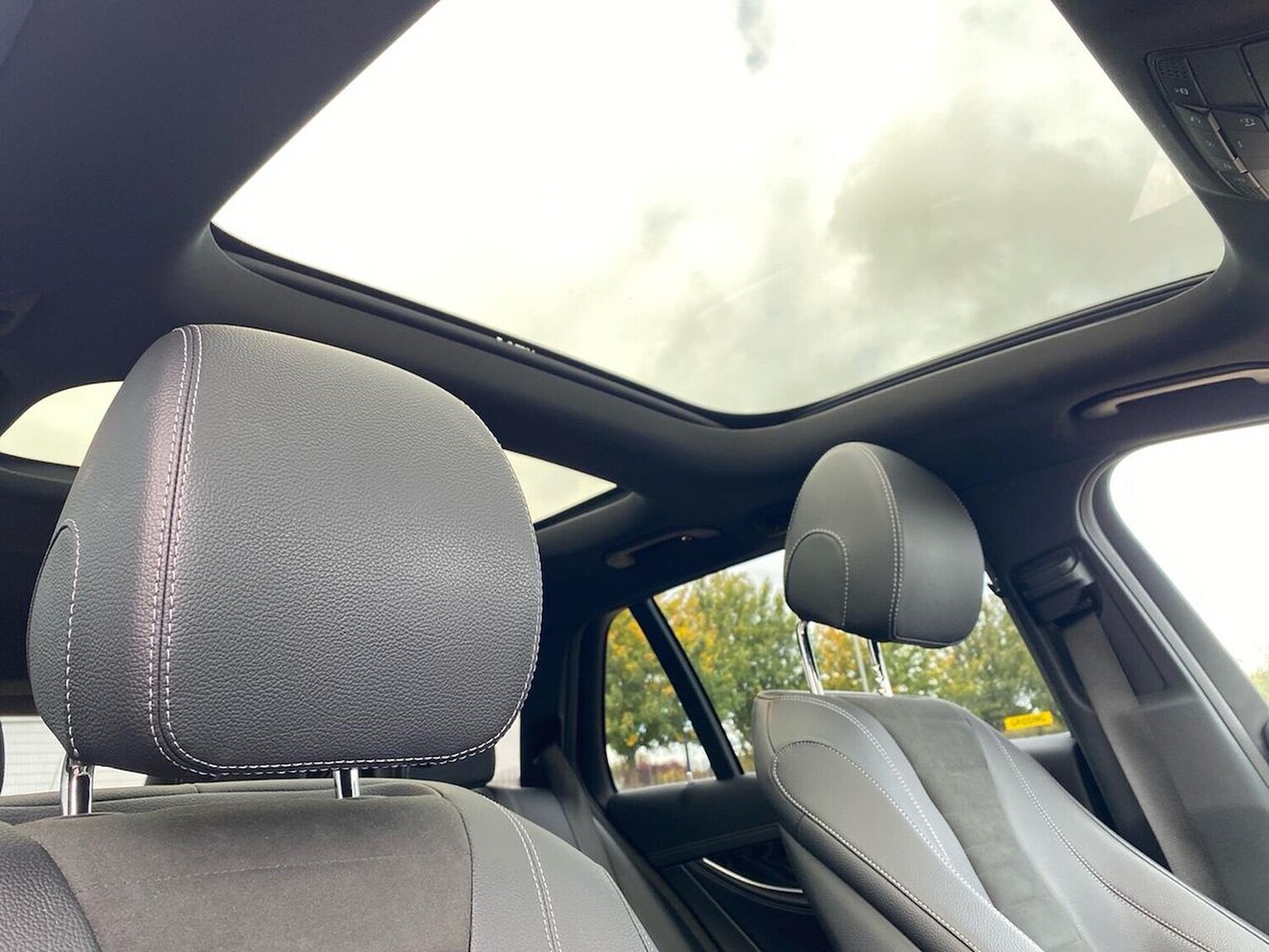 Used Mercedes-Benz E Class 2019 for sale - 76292970: Photo 40