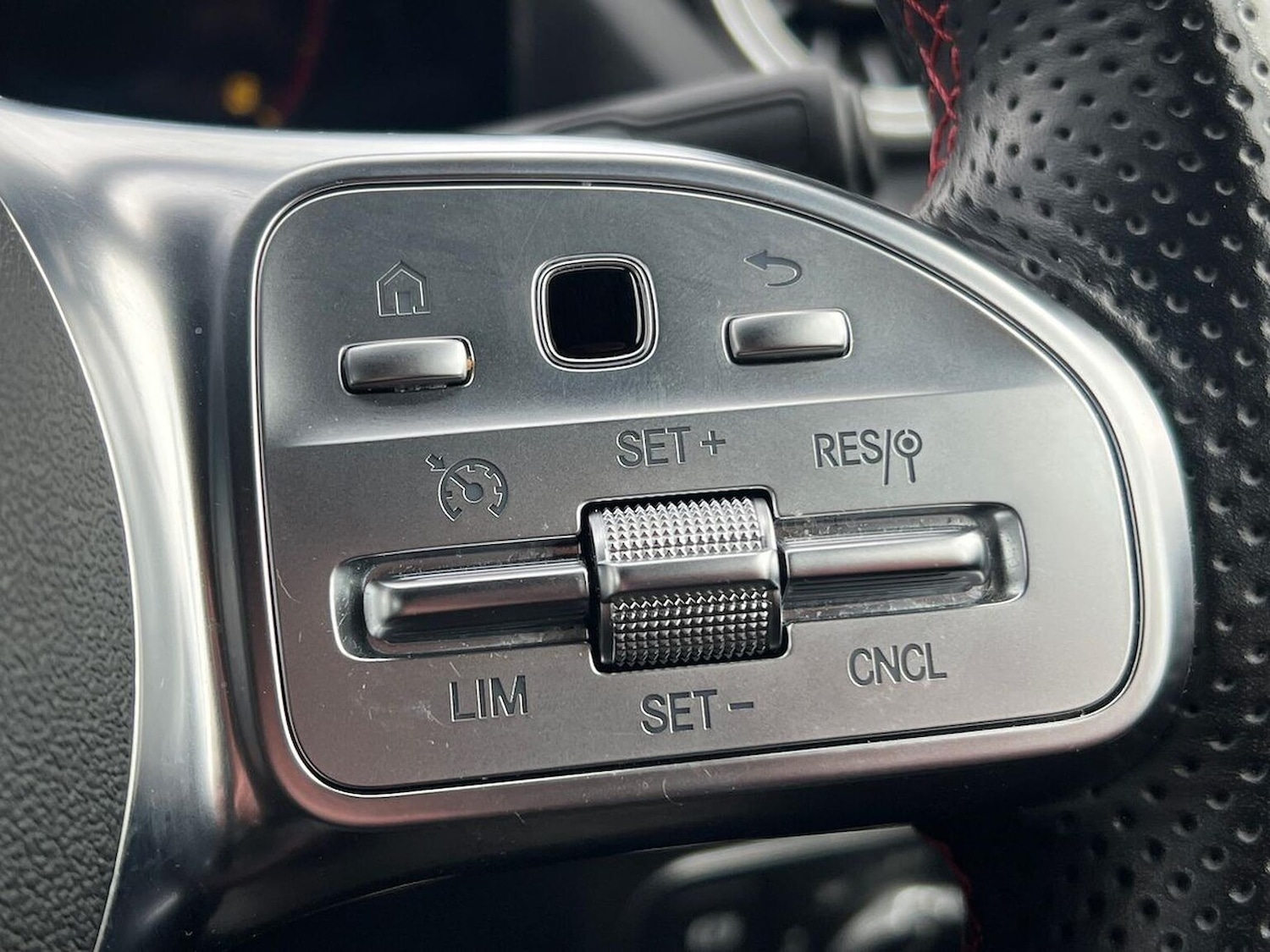 Used Mercedes-Benz GLA 2023 for sale - 76144213: Photo 27