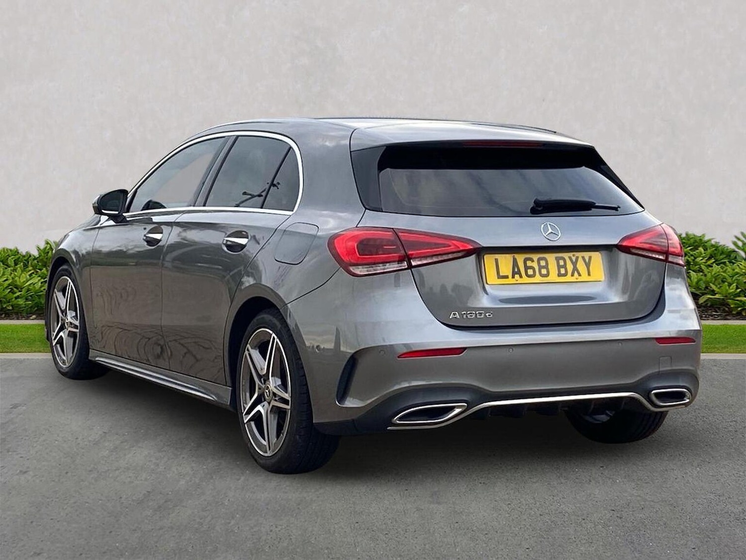 Used Mercedes-Benz A-Class 2018 for sale - 76536587: Photo 2