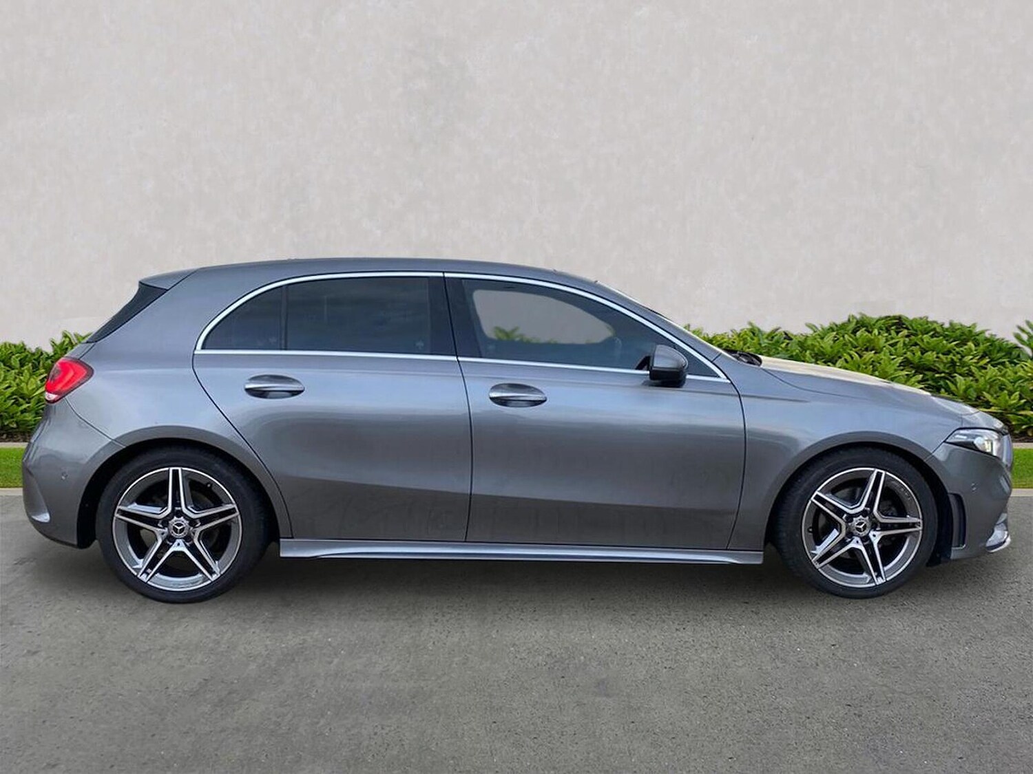 Used Mercedes-Benz A-Class 2018 for sale - 76536587: Photo 3