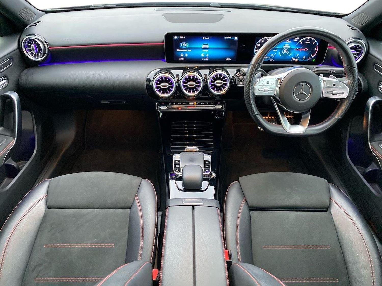 Used Mercedes-Benz A-Class 2018 for sale - 76536587: Photo 8