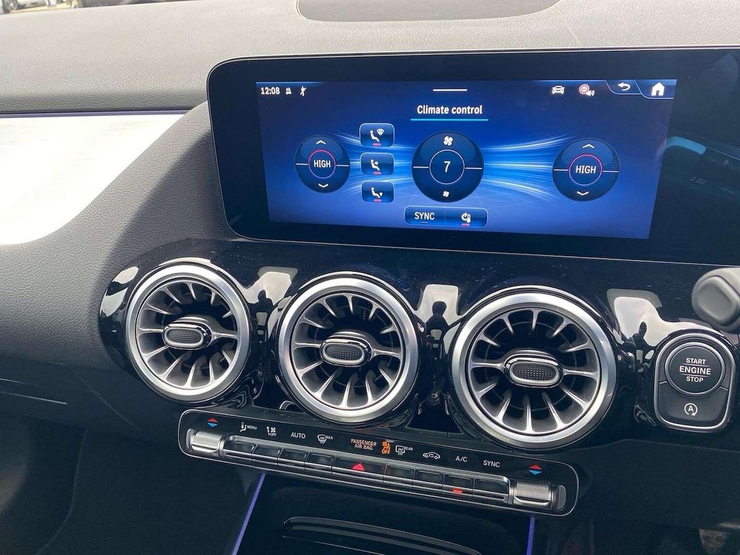 Used Mercedes-Benz GLA 2024 for sale - 77688015: Photo 12