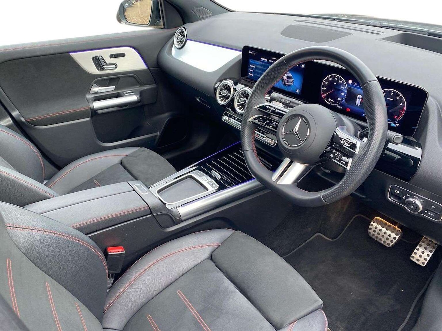 Used Mercedes-Benz GLA 2024 for sale - 77688015: Photo 15