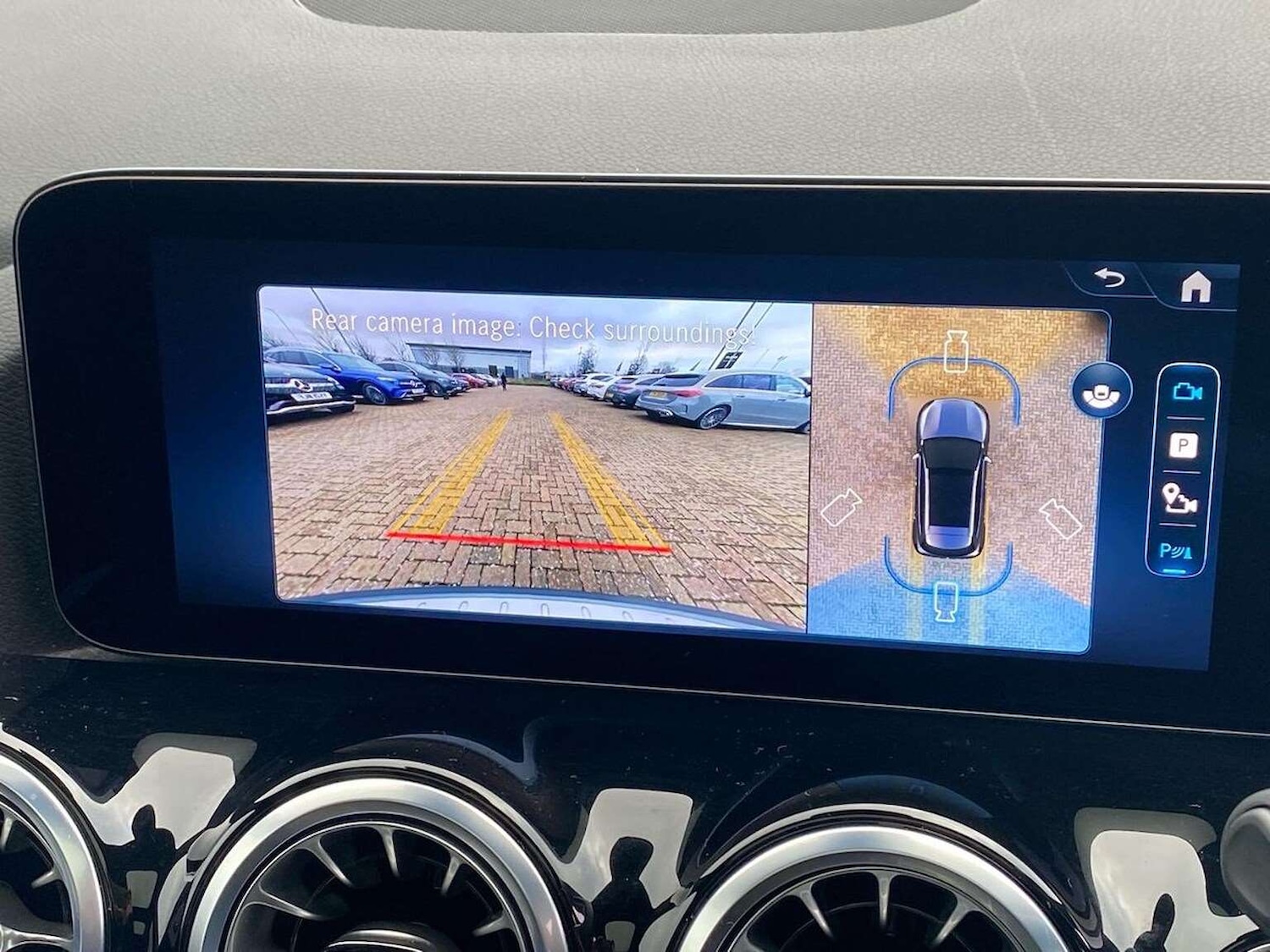 Used Mercedes-Benz GLA 2024 for sale - 77688015: Photo 23