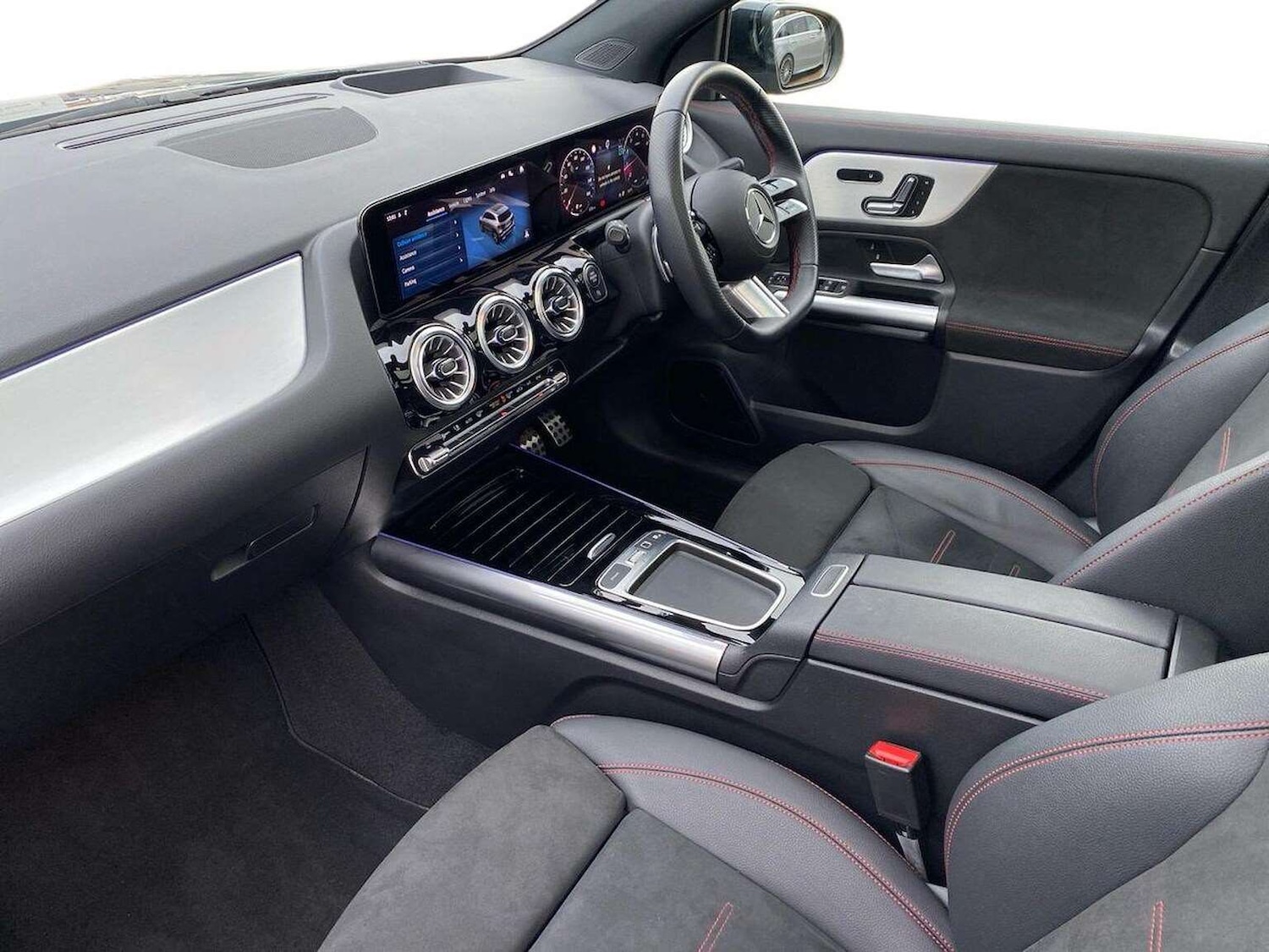 Used Mercedes-Benz GLA 2024 for sale - 77688015: Photo 7