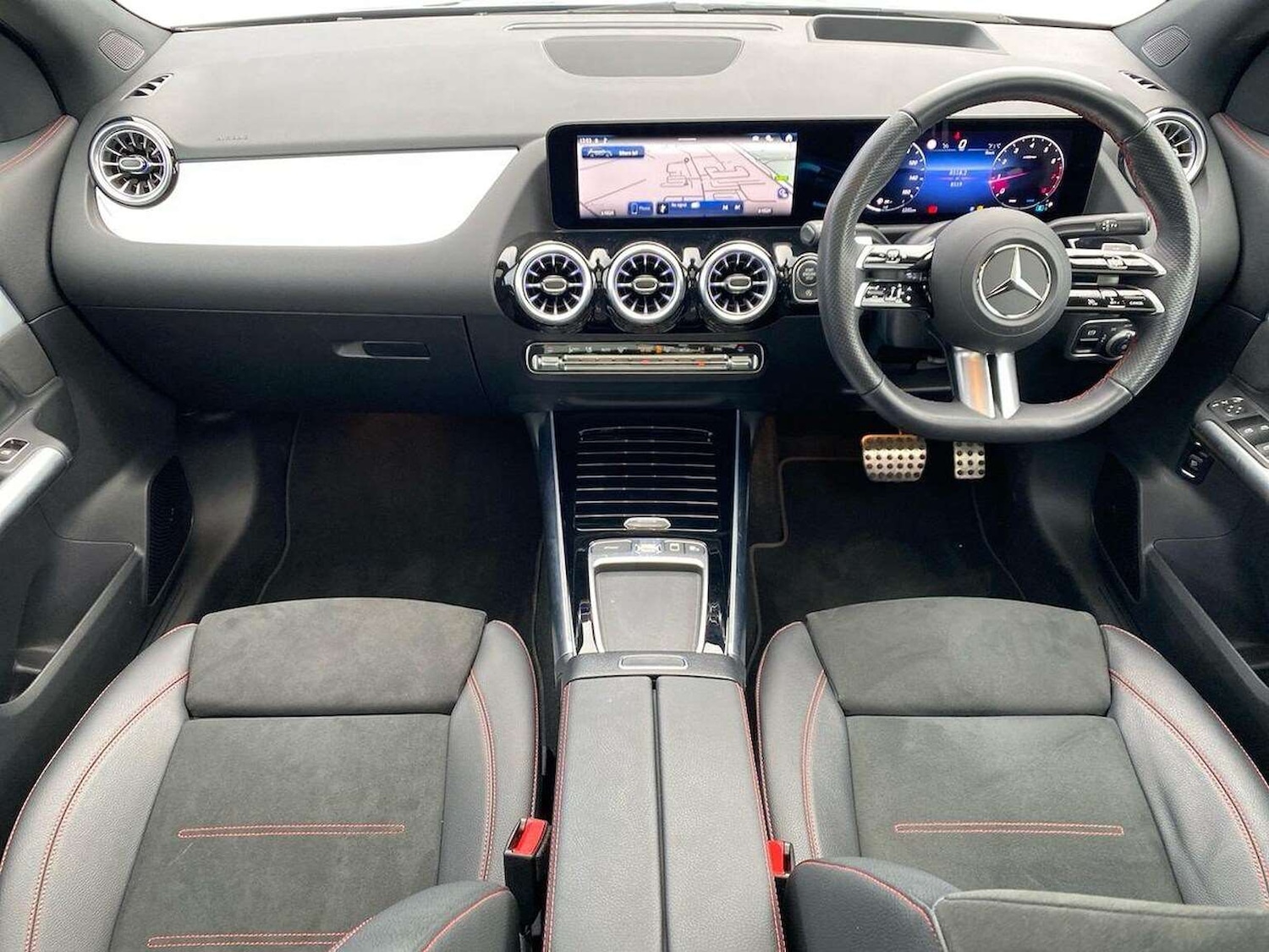 Used Mercedes-Benz GLA 2024 for sale - 77688015: Photo 8