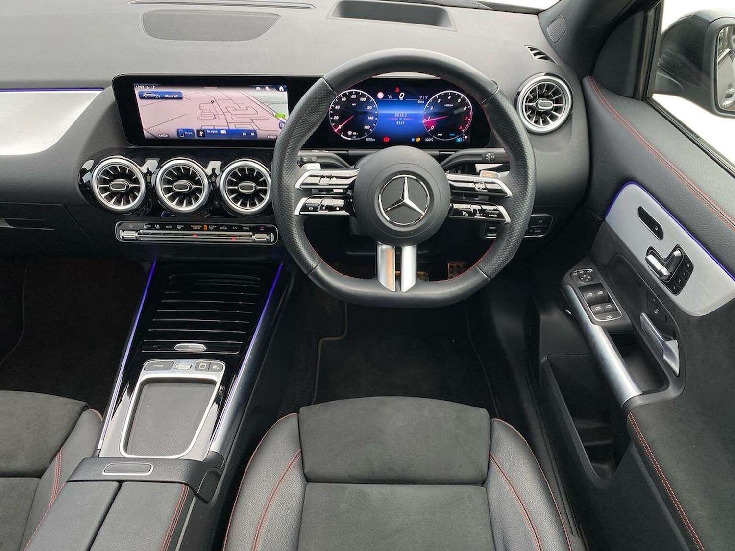 Used Mercedes-Benz GLA 2024 for sale - 77688015: Photo 9