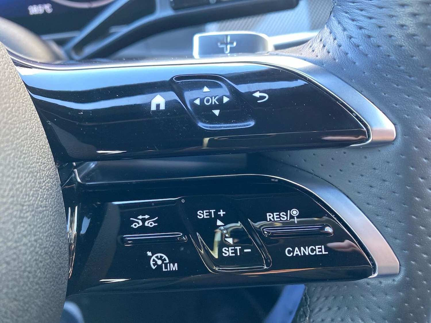 Used Mercedes-Benz GLC 2023 for sale - 76591436: Photo 27