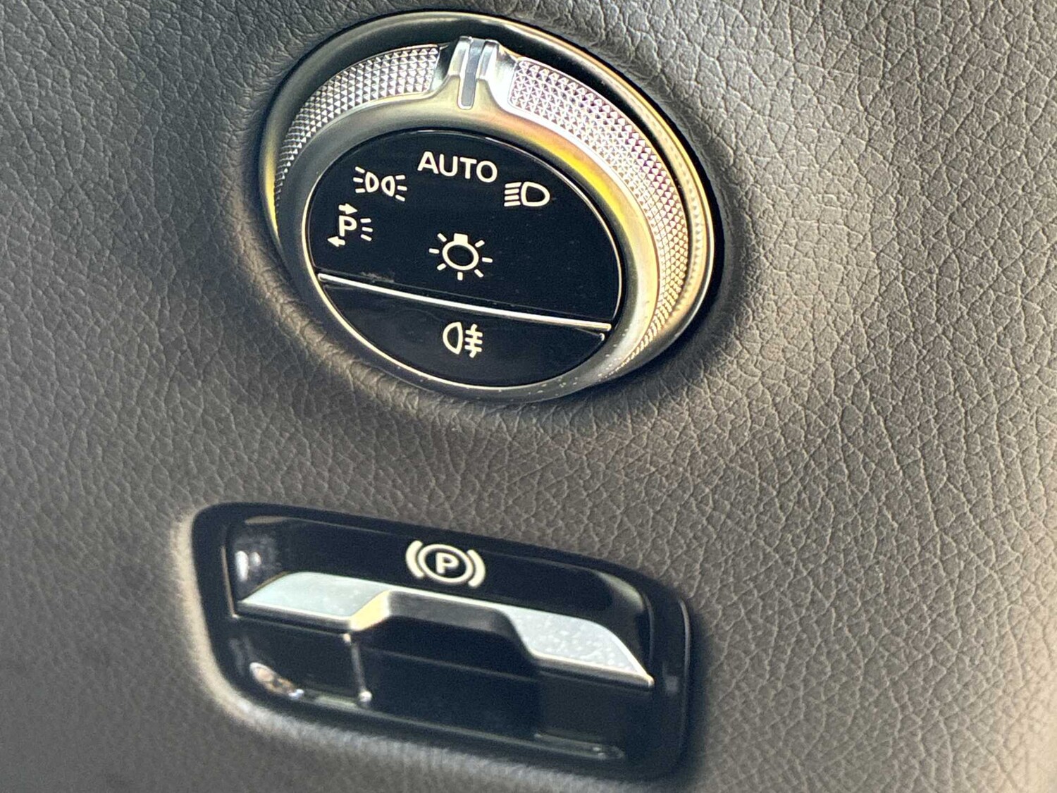 Used Mercedes-Benz GLC 2024 for sale - 78192507: Photo 37