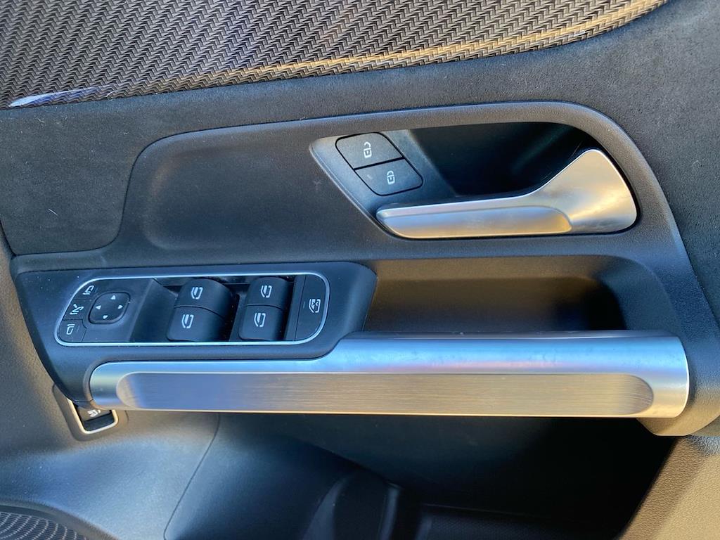 Used Mercedes-Benz GLB 2024 for sale - 76478212: Photo 23