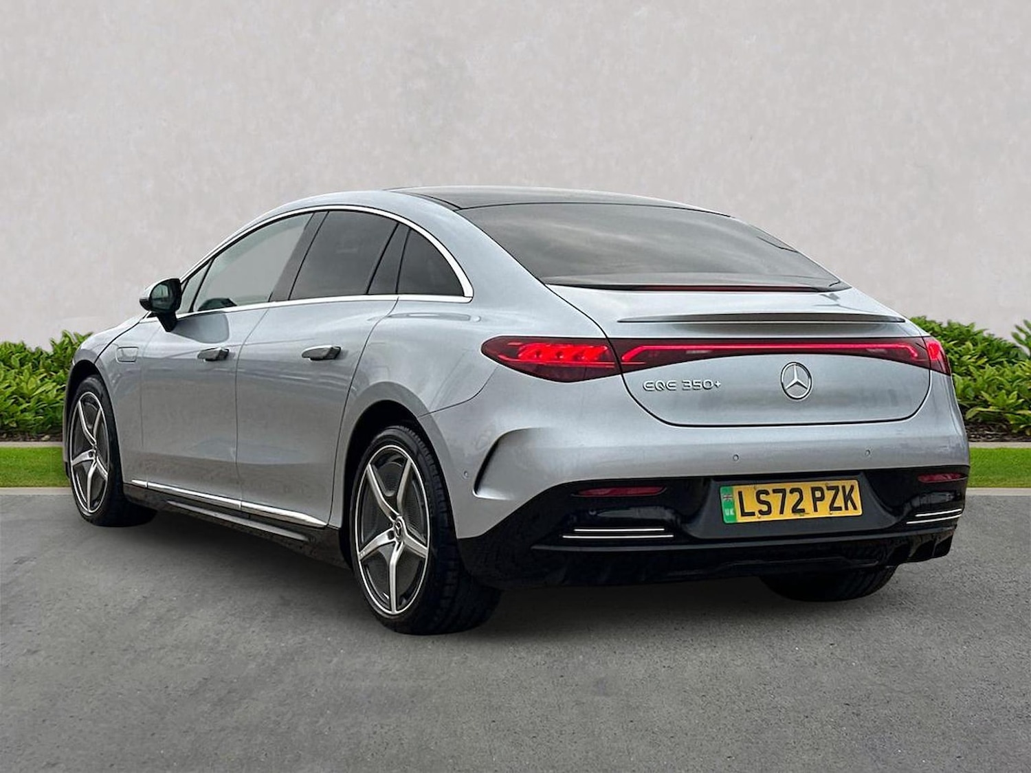 Used Mercedes-Benz EQA 2022 for sale - 77488876: Photo 2