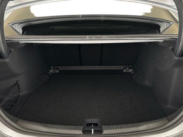 Used Mercedes-Benz C-Class 2024 for sale - 75476085: Photo 8