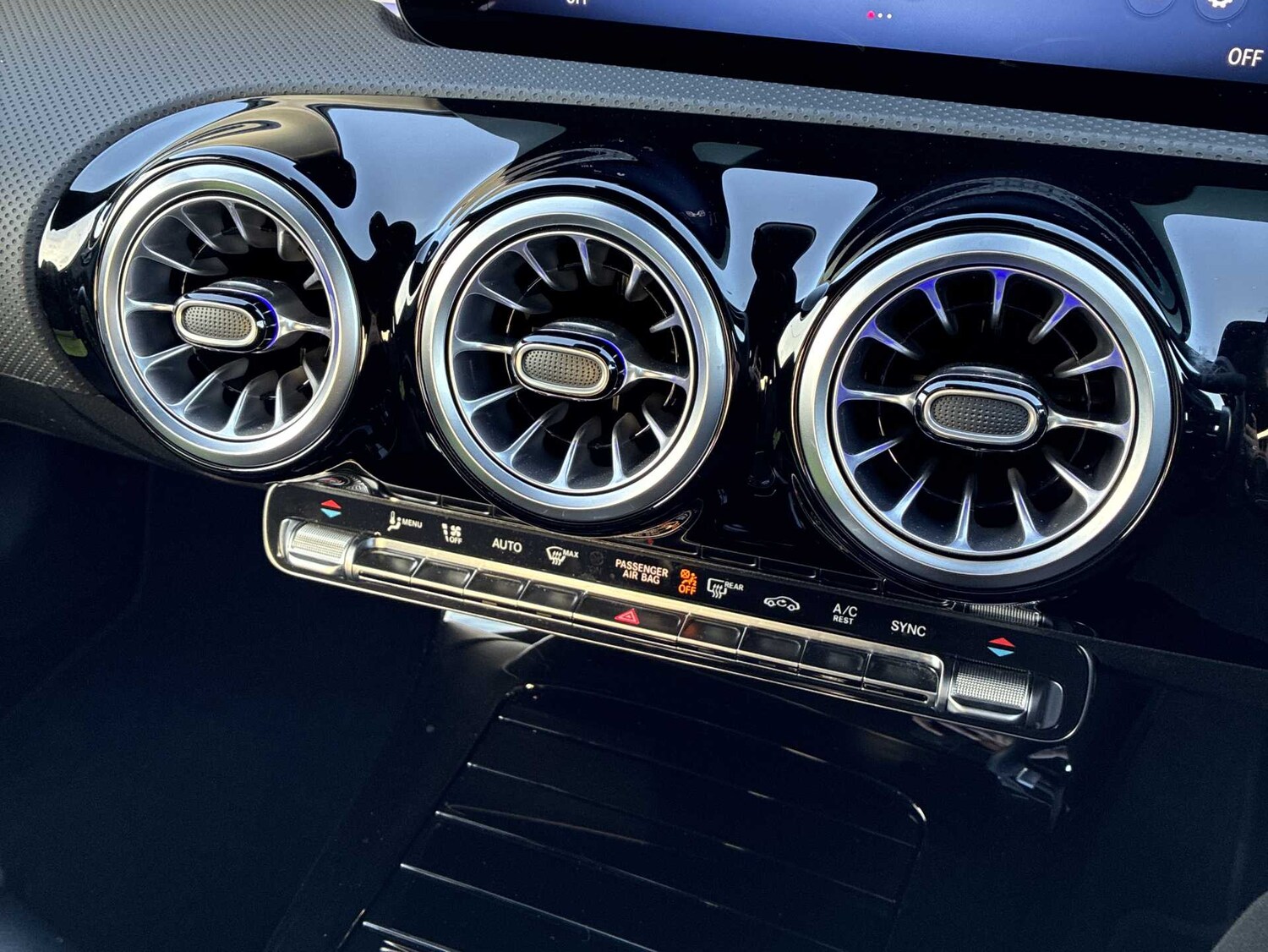 Used Mercedes-Benz CLA 2025 for sale - 78122800: Photo 12