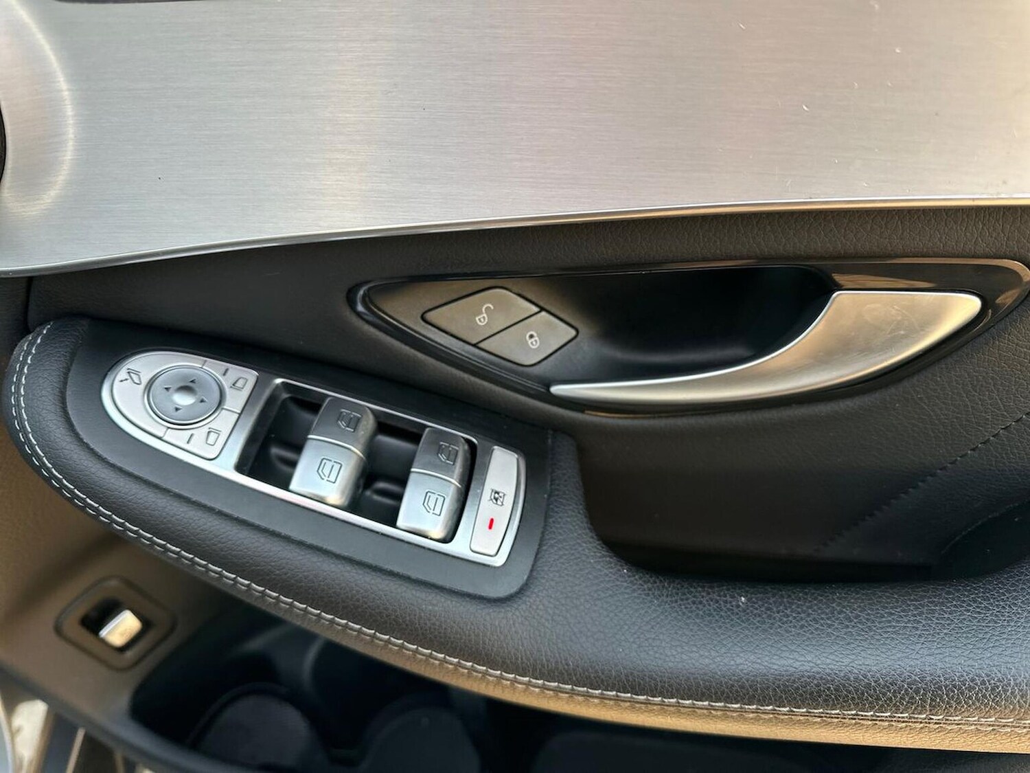 Used Mercedes-Benz GLC 2022 for sale - 76628090: Photo 21