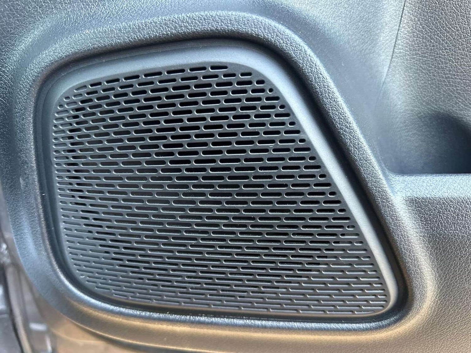 Used Mercedes-Benz GLB 2022 for sale - 77688070: Photo 31