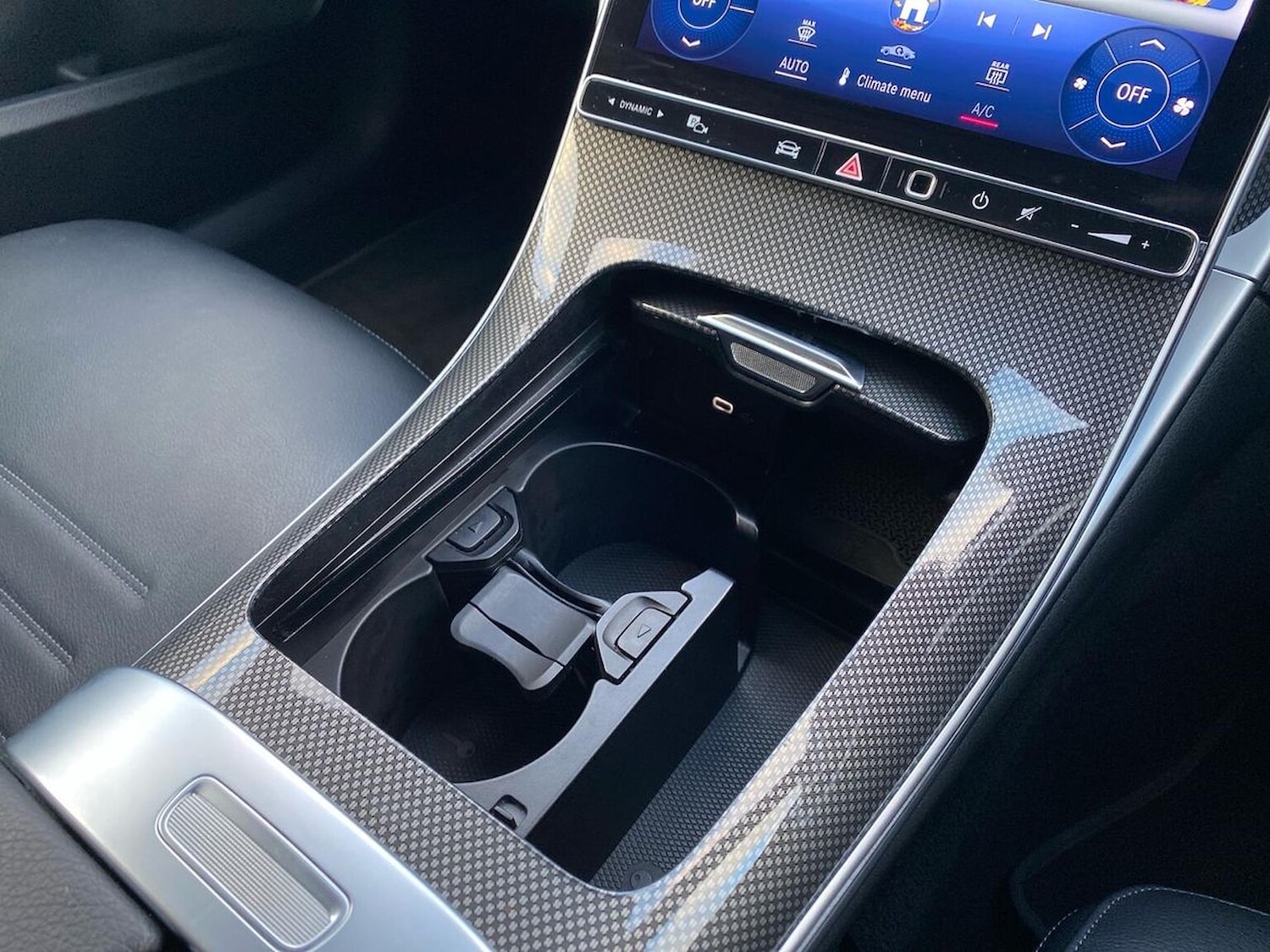 Used Mercedes-Benz C Class 2022 for sale - 77028094: Photo 32