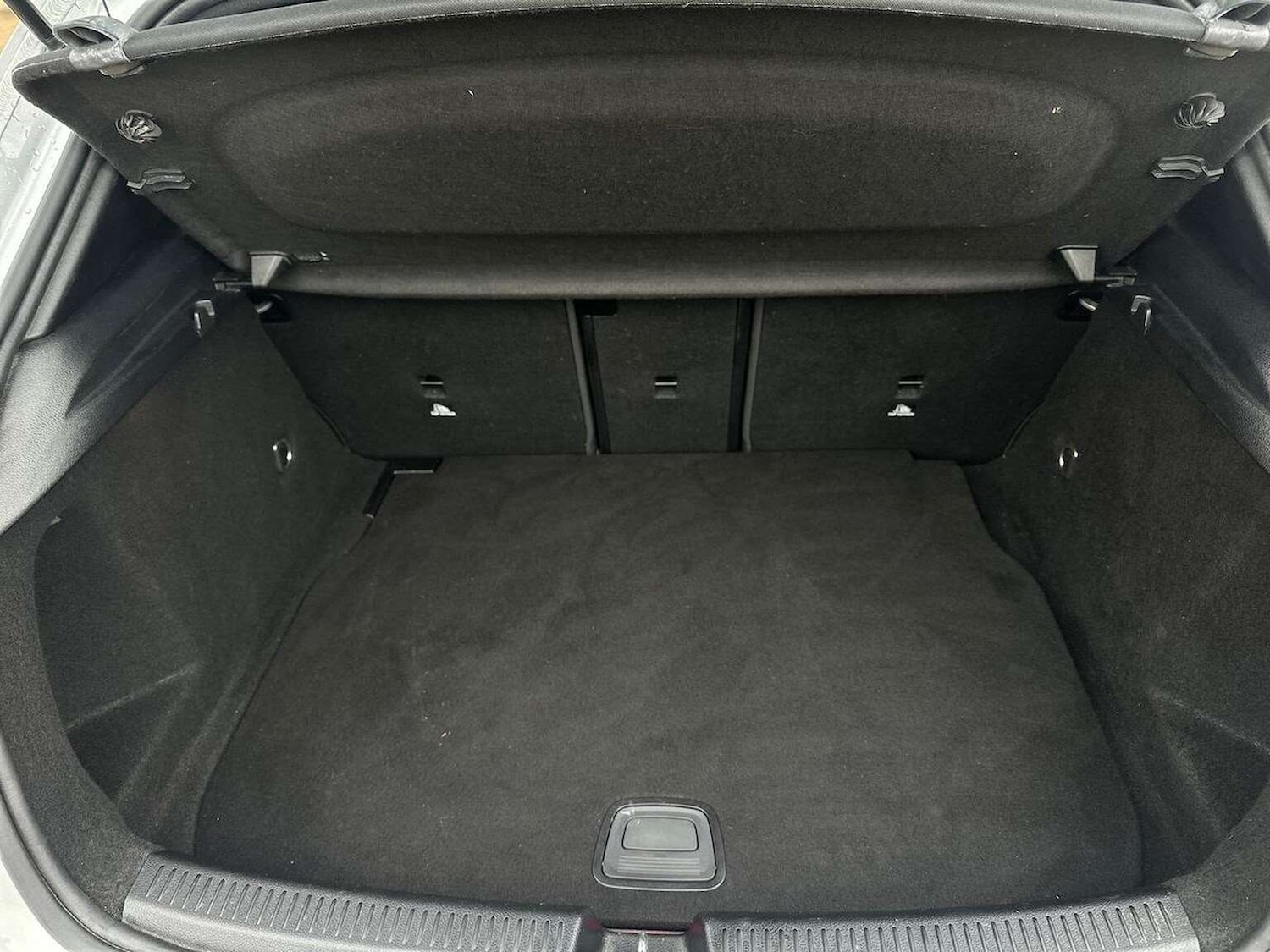 Used Mercedes-Benz A-Class 2020 for sale - 77872142: Photo 17